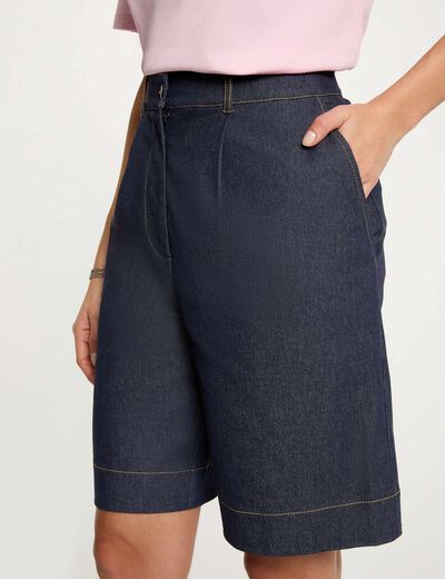 Pantal&oacute;n corto ancho de mezclilla denim crudo mujer