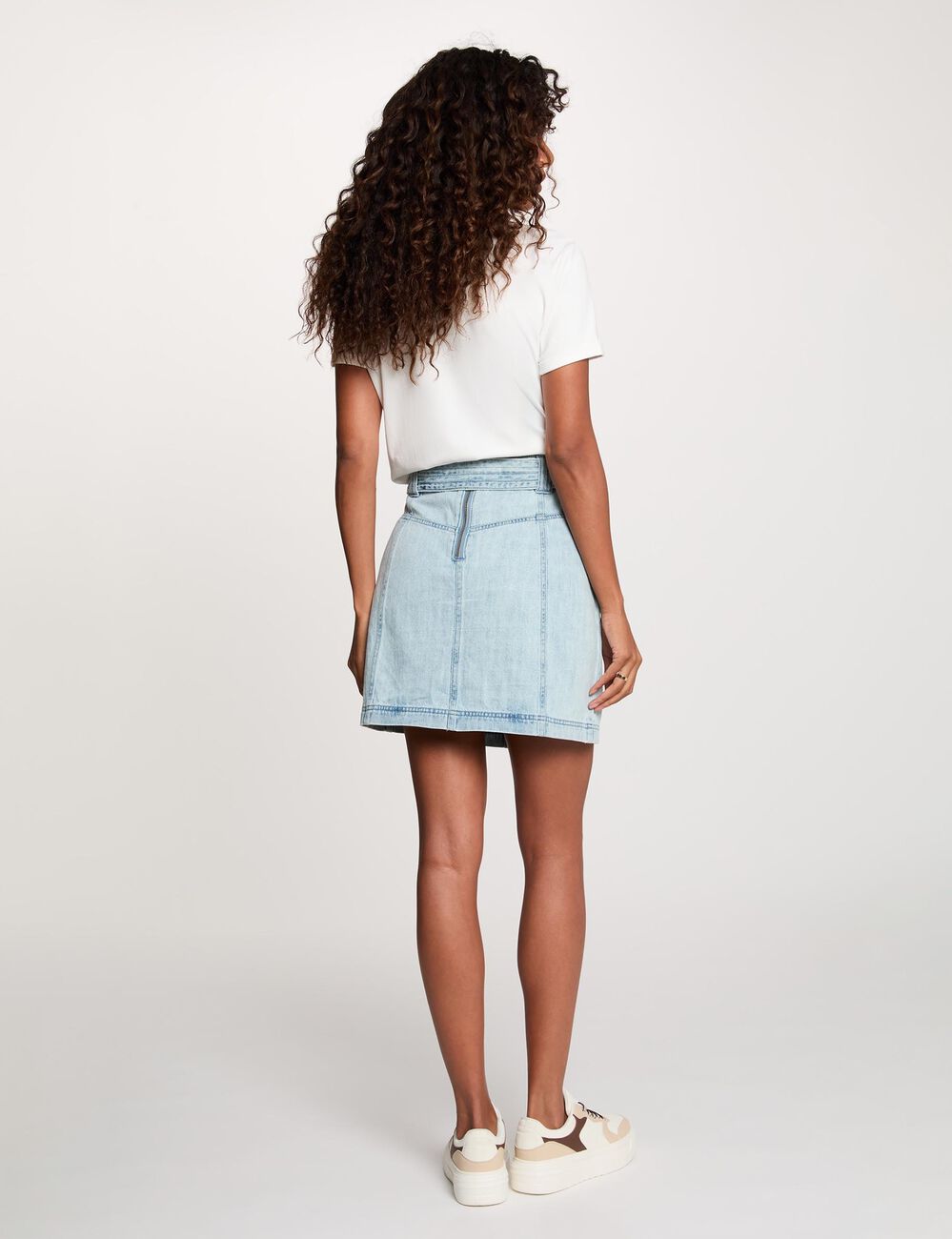 Falda vaquero corta denim descolorido mujer