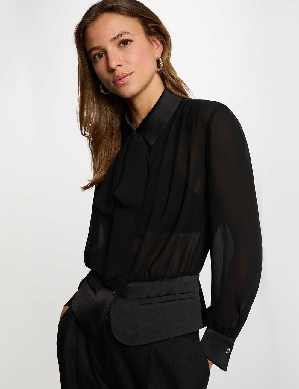 Blusa de gasa con lazada negro mujer