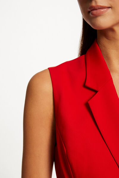 Vestido cruzado sin mangas con cinturón rojo mujer