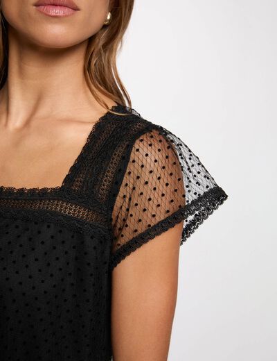 Camiseta encaje cuello cuadrado negro mujer