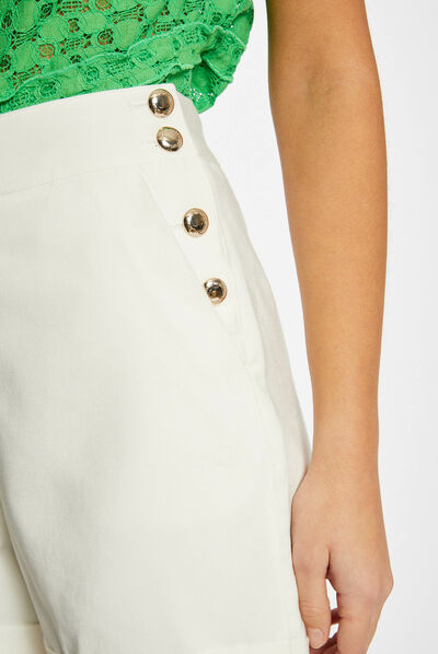 Short recto holgado con botones crudo mujer