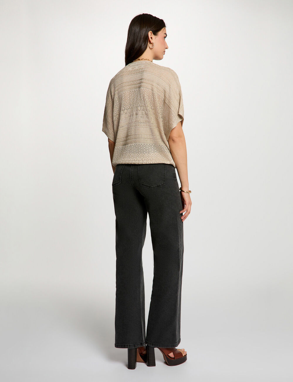 Jersey oversize con cuello en V amarillo oro mujer