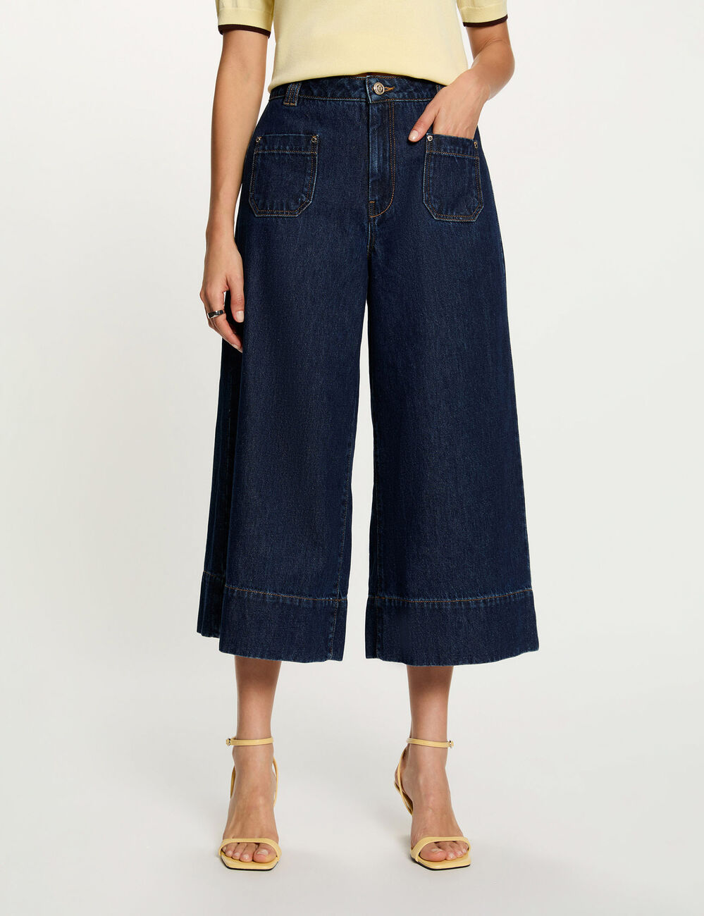 Pantal&oacute;n corto de tiro alto azul mujer
