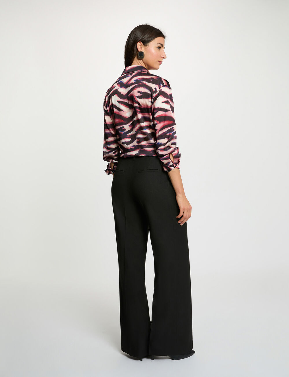 Camisa fluida con cuello abierto multicolor mujer