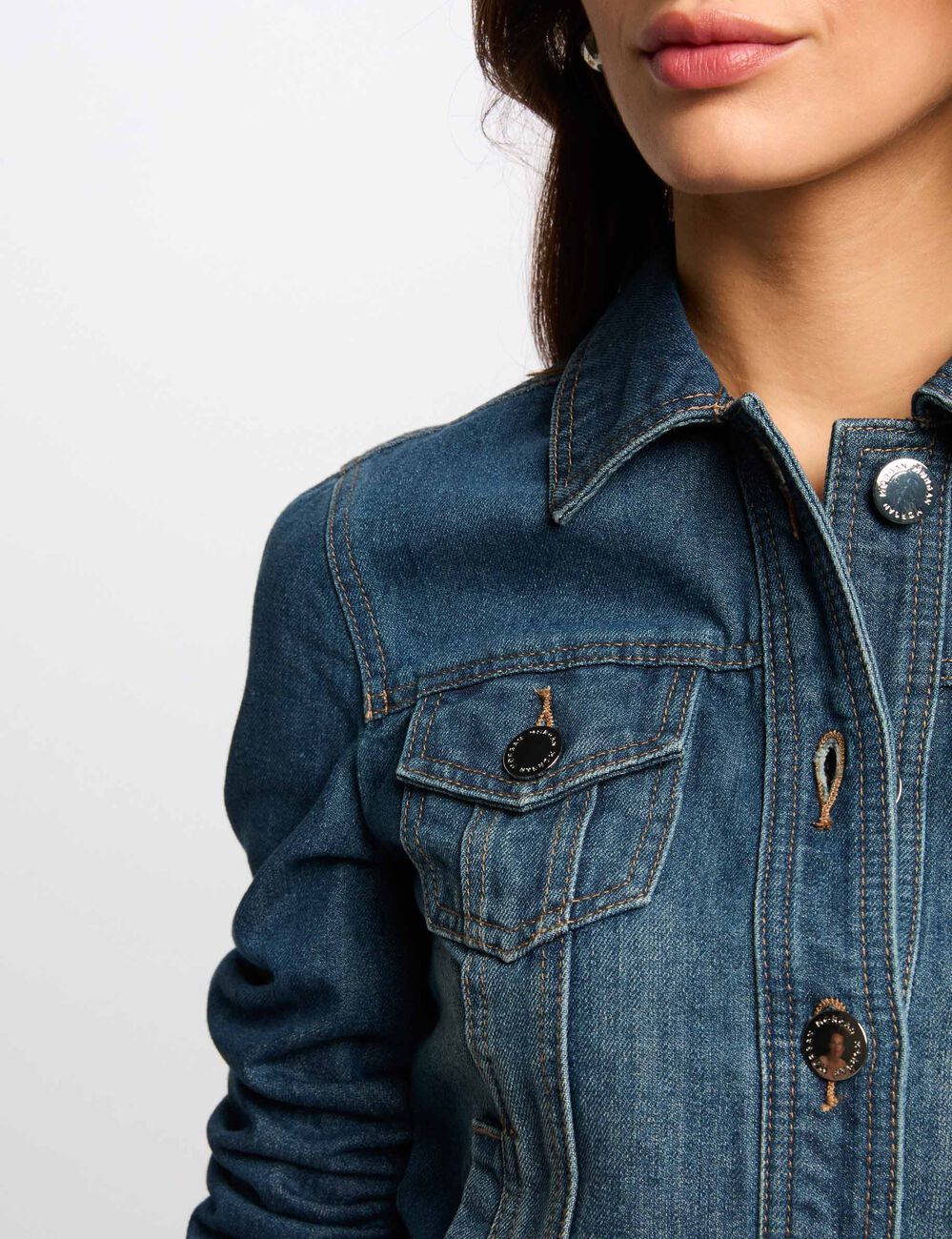 Chaqueta vaquero corta denim stone mujer
