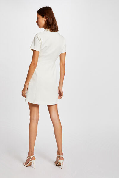 Vestido ajustado con manga corta crudo mujer