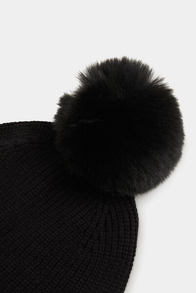 Gorro con strass y pompón negro mujer