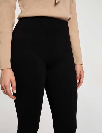 Pantal&oacute;n legging liso negro mujer