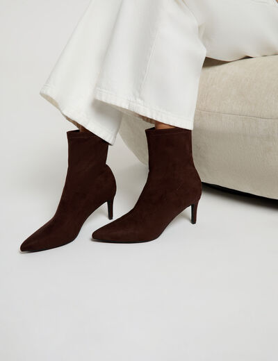 Bota de antelina marr&oacute;n oscuro mujer
