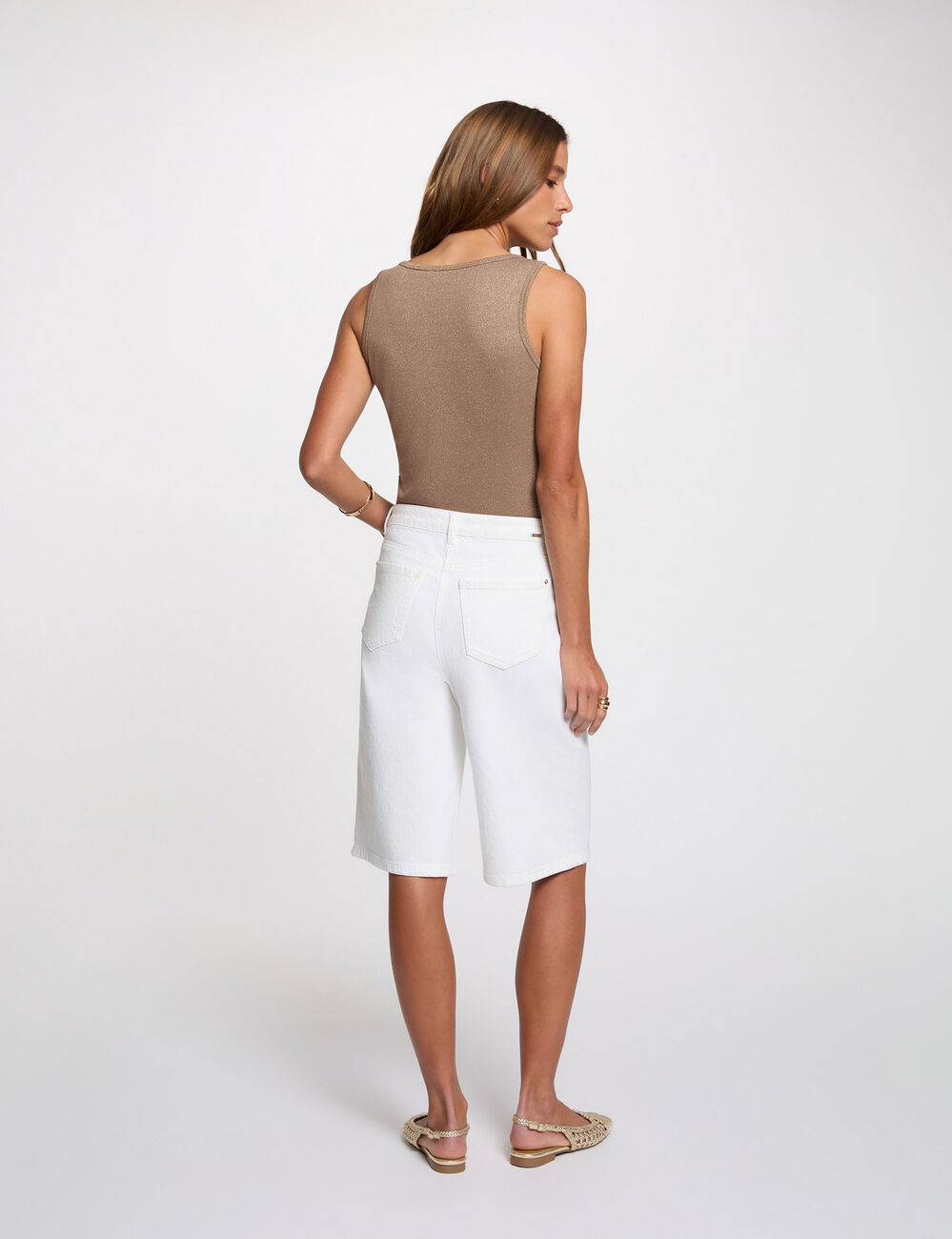 Camiseta ajustada cuello v topo mujer