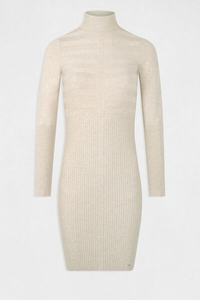 Vestido ajustado con cuello de tortuga beige mujer