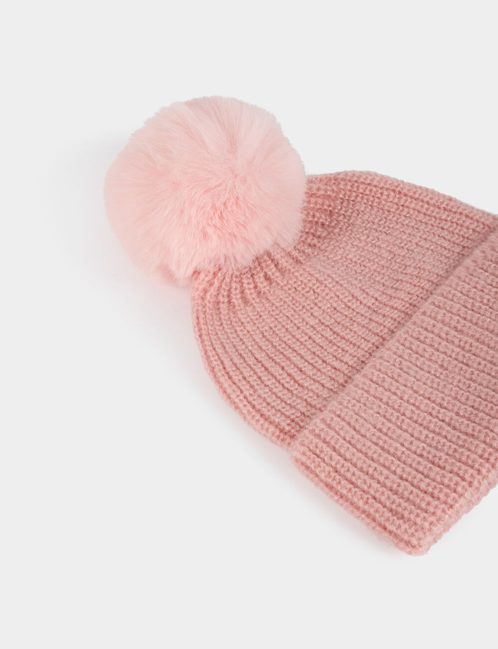 Gorro con pompon rosado polvoriento mujer