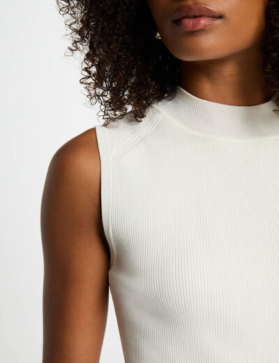 Vestido corto recto plisado blanco mujer