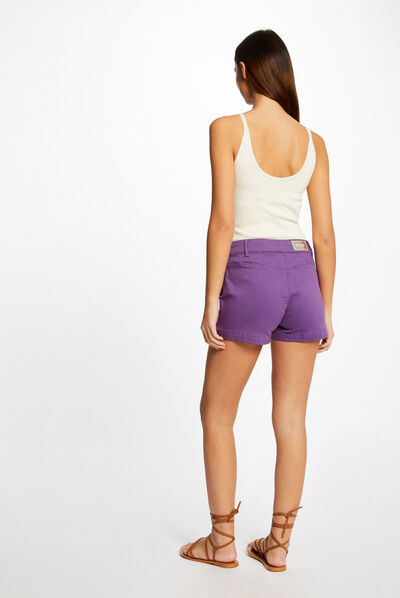 Top de punto con detalles de cadena  mujer