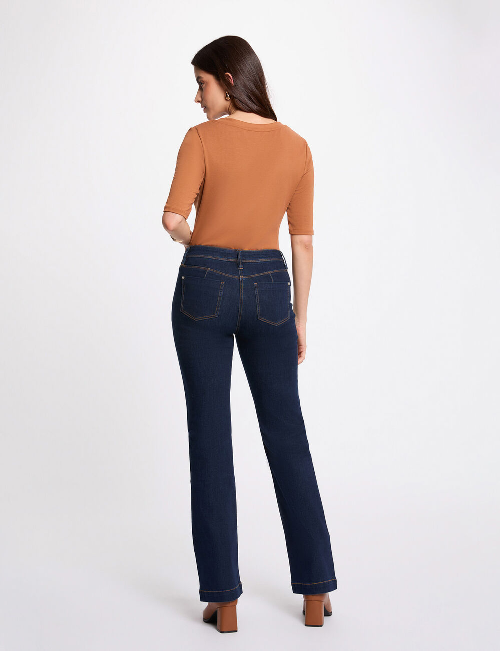 Vaqueros bootcut de tiro alto denim crudo mujer