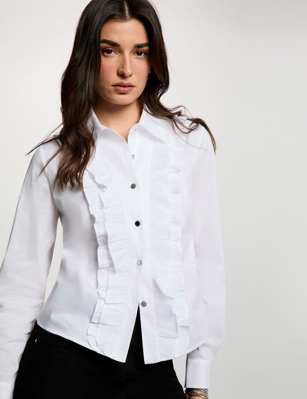 Camisa recta con cuello vuelto blanco mujer