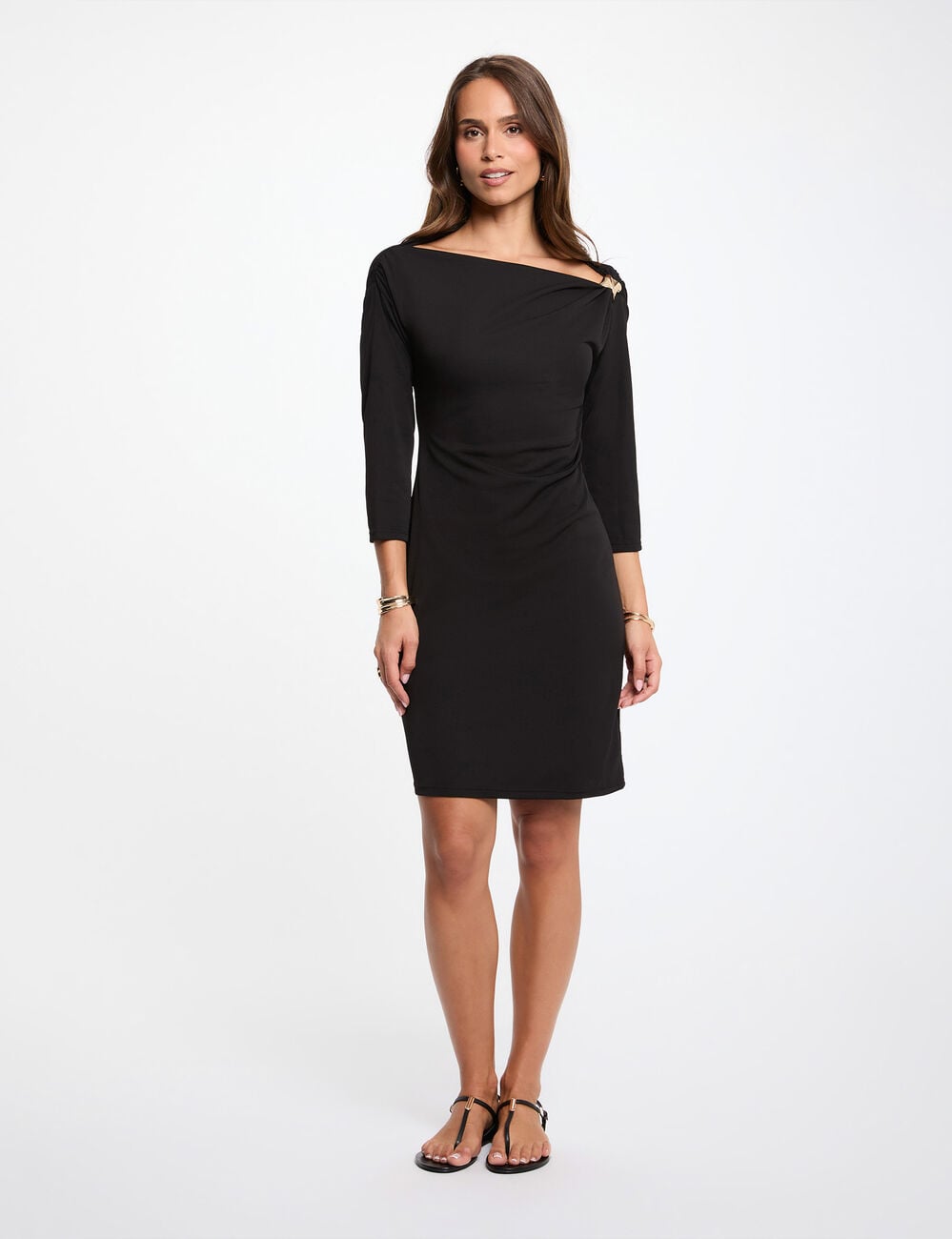 Vestido corto con escote barco negro mujer