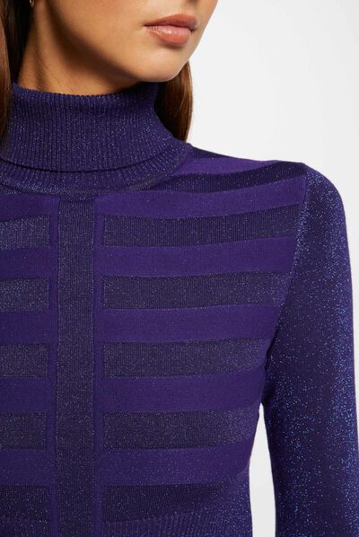 Jersey manga larga con cuello de tortuga violeta mujer