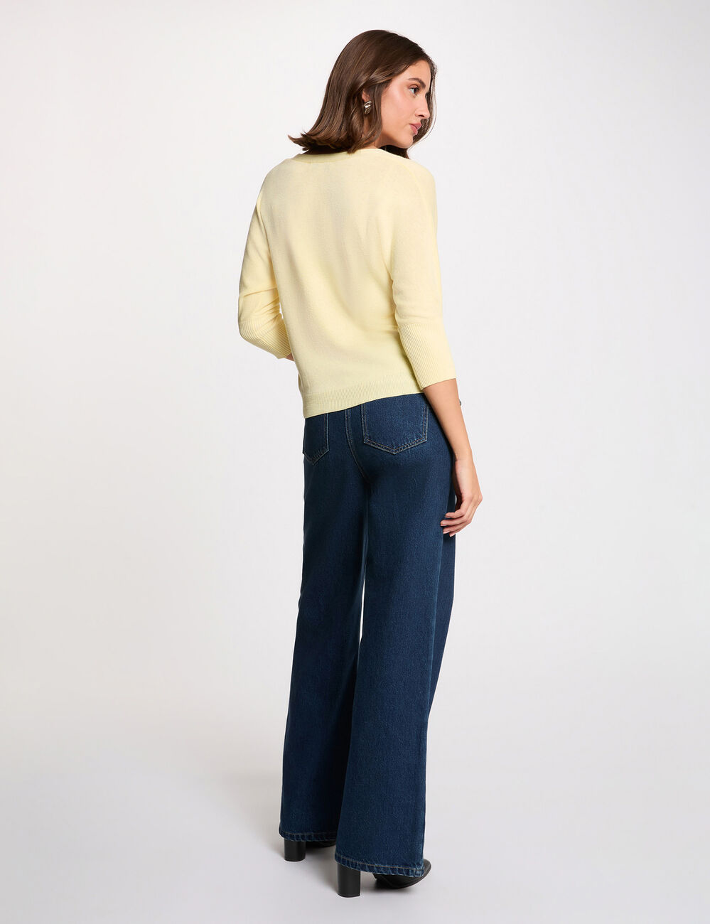 C&aacute;rdigan escote en V amarillo claro mujer