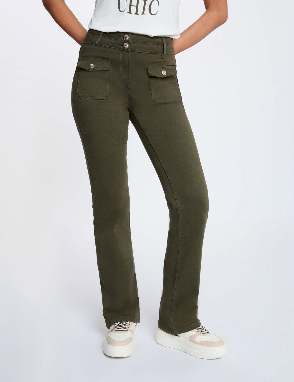 Pantal&oacute;n bootcut verde caqui mujer