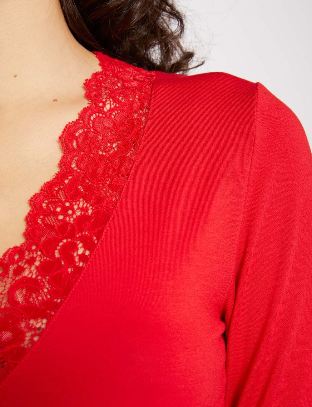 Camiseta de manga larga con encaje rojo mujer