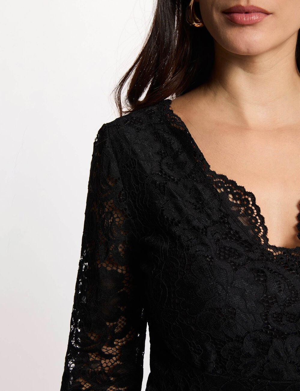 Body de encaje con cuello en v negro mujer
