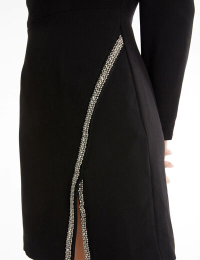 Vestido ajustado con cuello asimétrico negro mujer