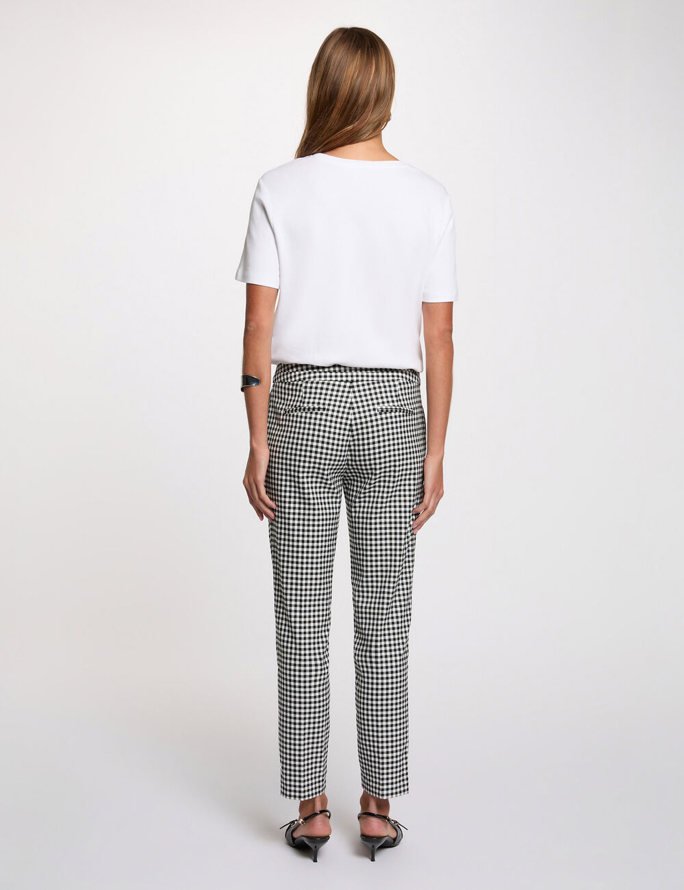Pantal&oacute;n slim 7/8 negro mujer
