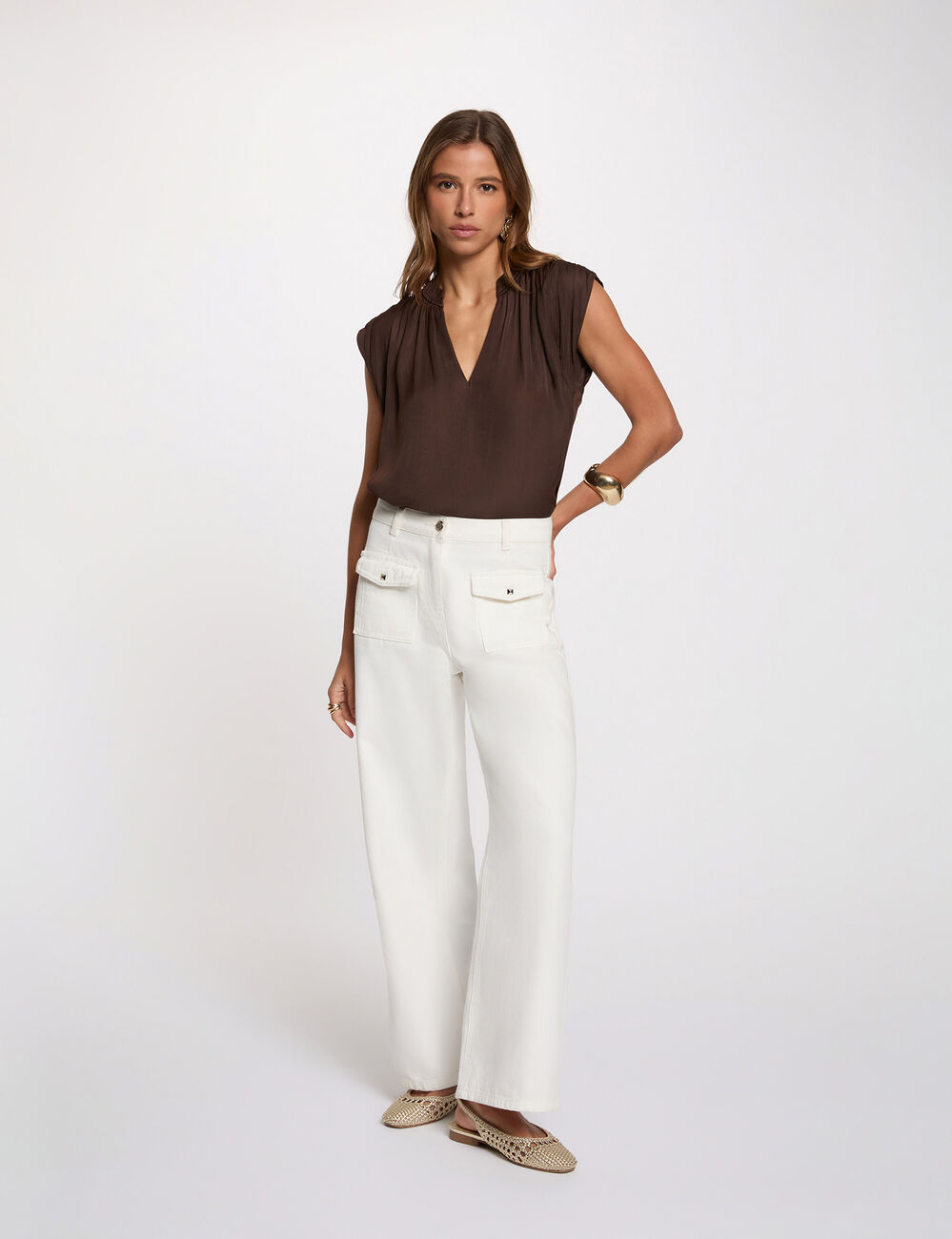 Blusa manga corta satinada marr&oacute;n oscuro mujer