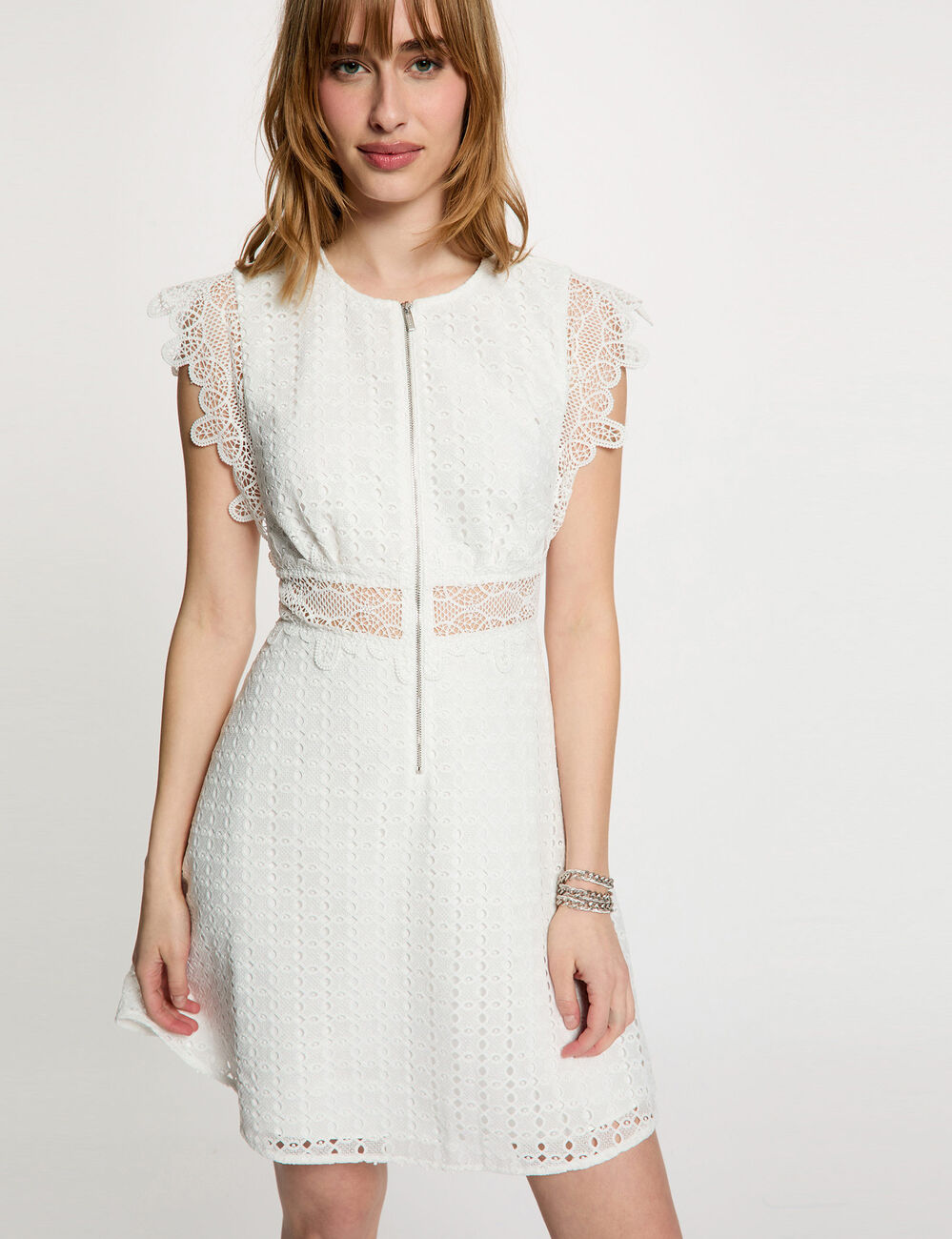Vestido corto acampanado blanco mujer