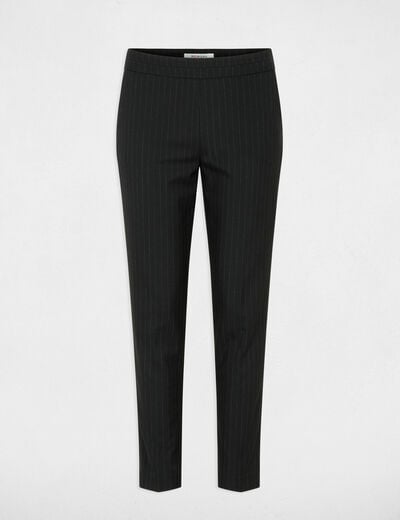 Pantal&oacute;n slim 7/8 negro mujer