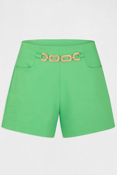 Short city recto con adorno verde mujer