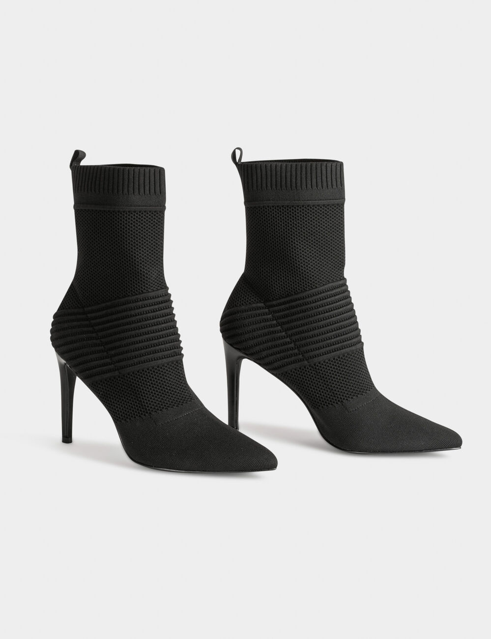 Botines de tacones de aguja negro mujer