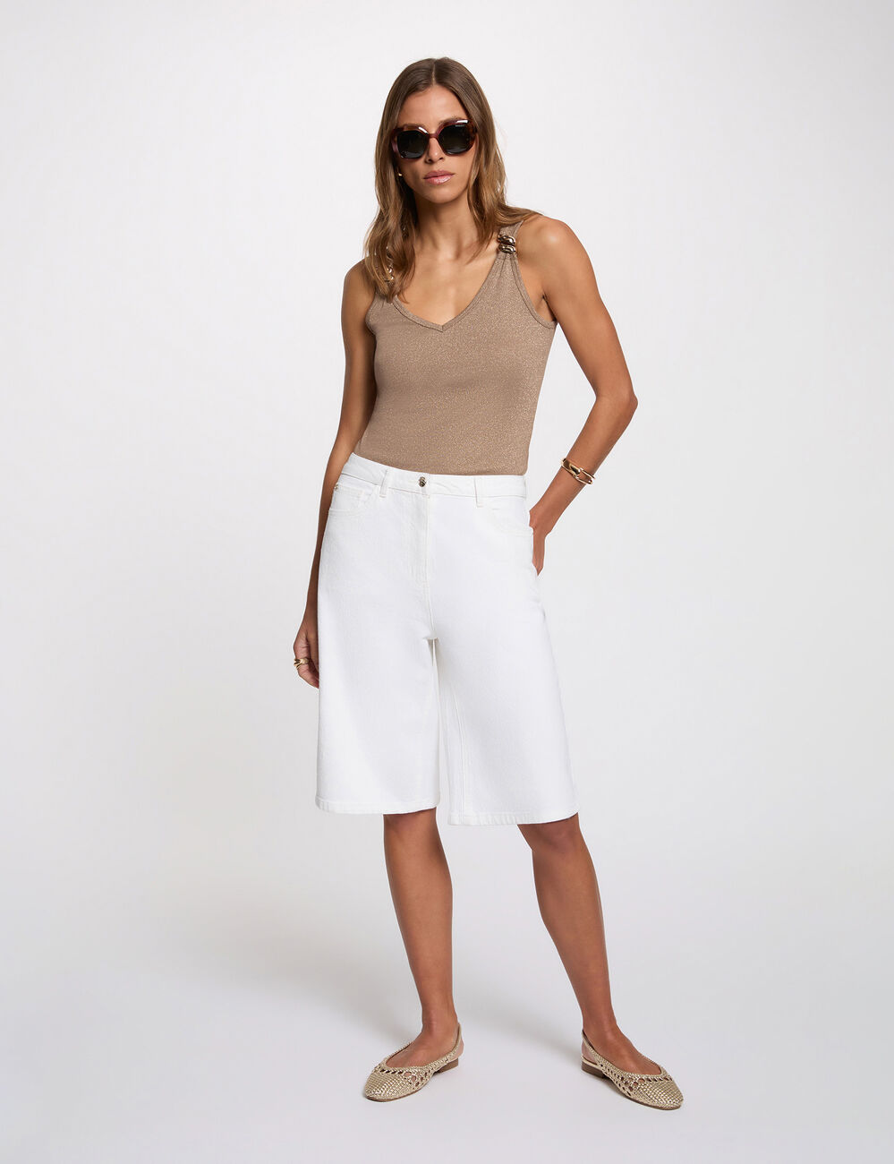 Camiseta ajustada cuello v topo mujer