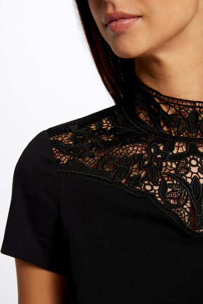 Camiseta manga corta con encaje negro mujer