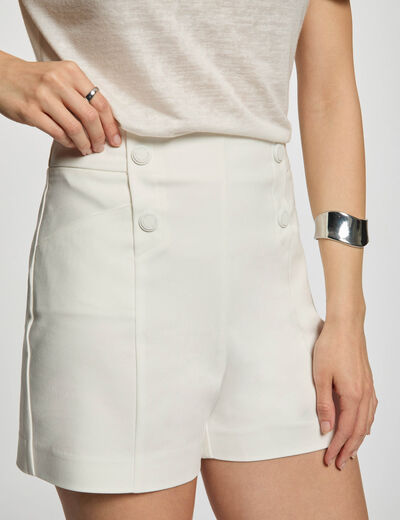 Short recto con pinzas blanco mujer