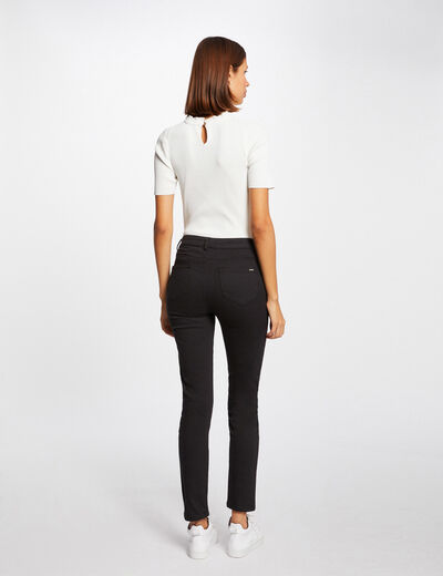 Pantalón slim talle estándar negro mujer