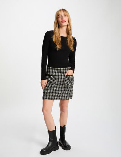 Vestido corto ajustado negro mujer