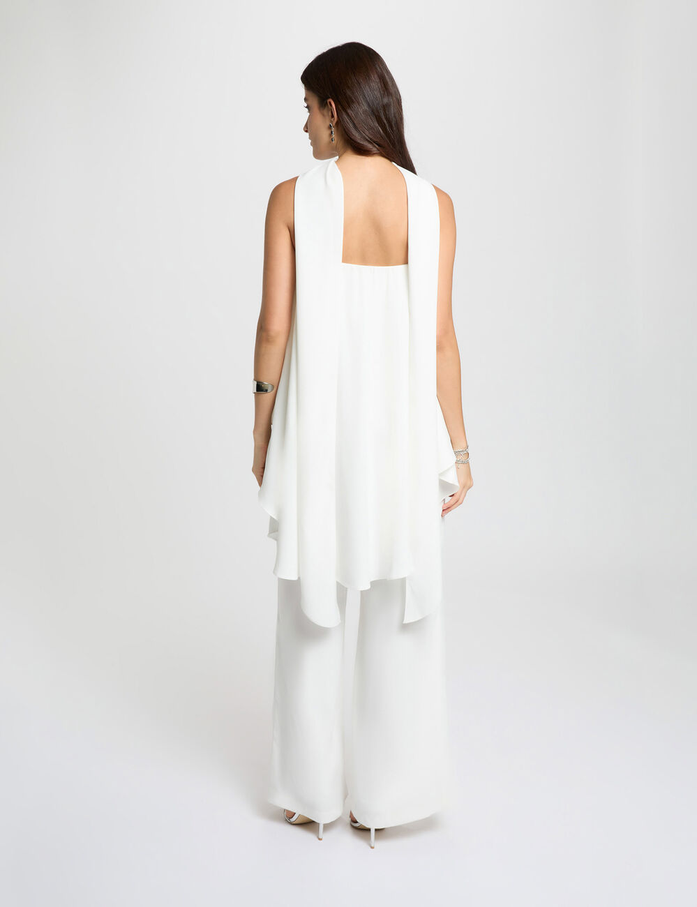 Mono fluido con escote palabra de honor blanco mujer