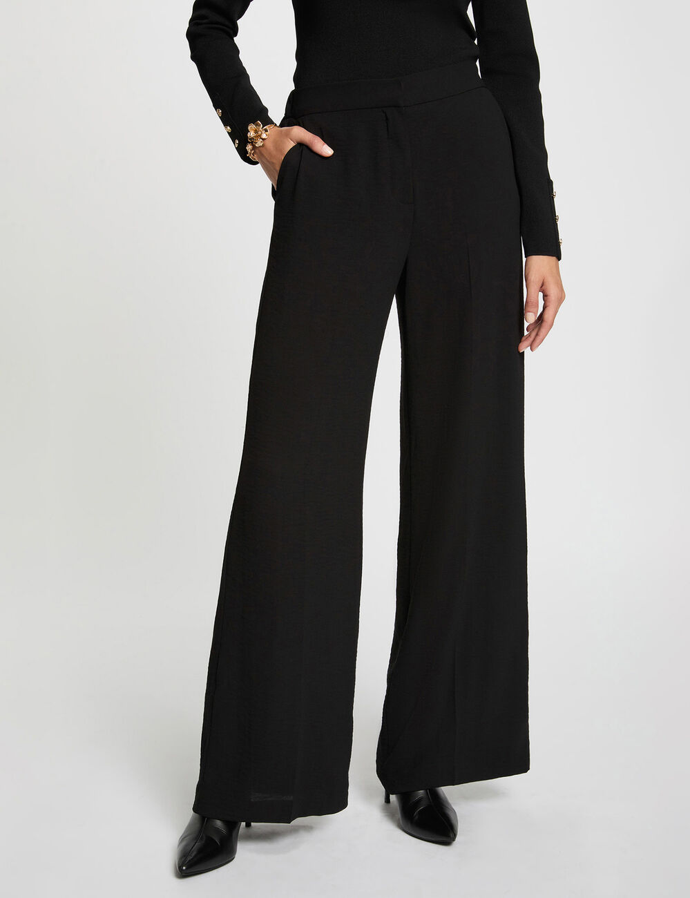 Pantal&oacute;n ancho y fluido negro mujer