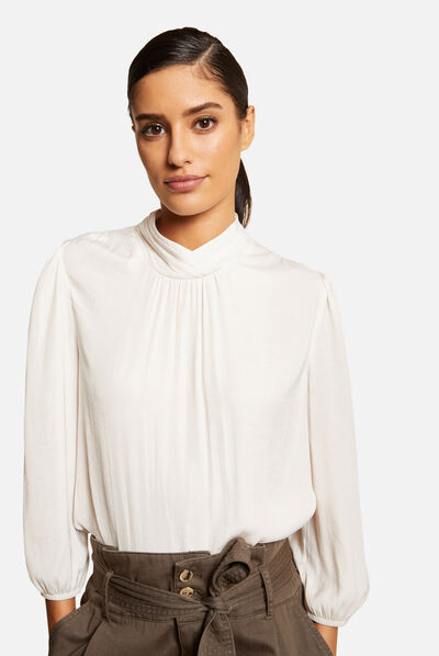 Blusa manga 3/4 efecto satinado  mujer