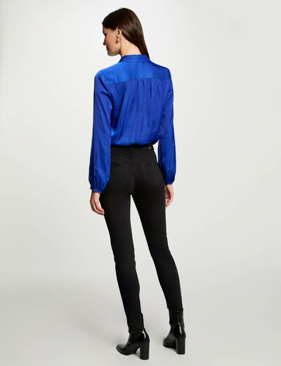 Camisa manga larga satinada azul mujer