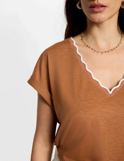 Camiseta cuello v manga corta c&aacute;mel mujer