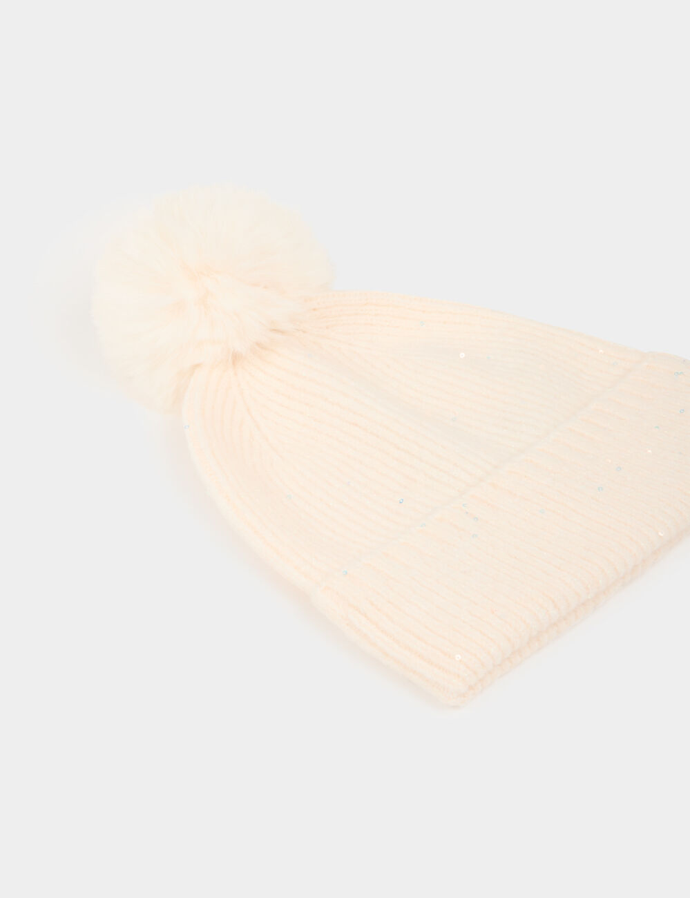 Gorro con hilos metalizados marfil mujer