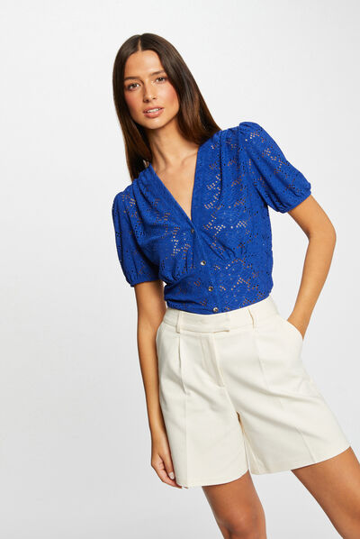Camiseta manga corta con bordado azul eléctrico mujer