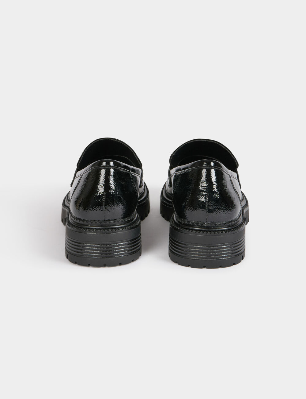 Mocasines de charol negro mujer