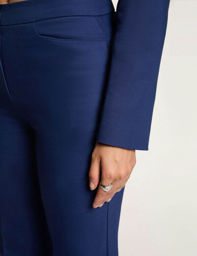 Pantal&oacute;n flare con pinzas azul marino mujer