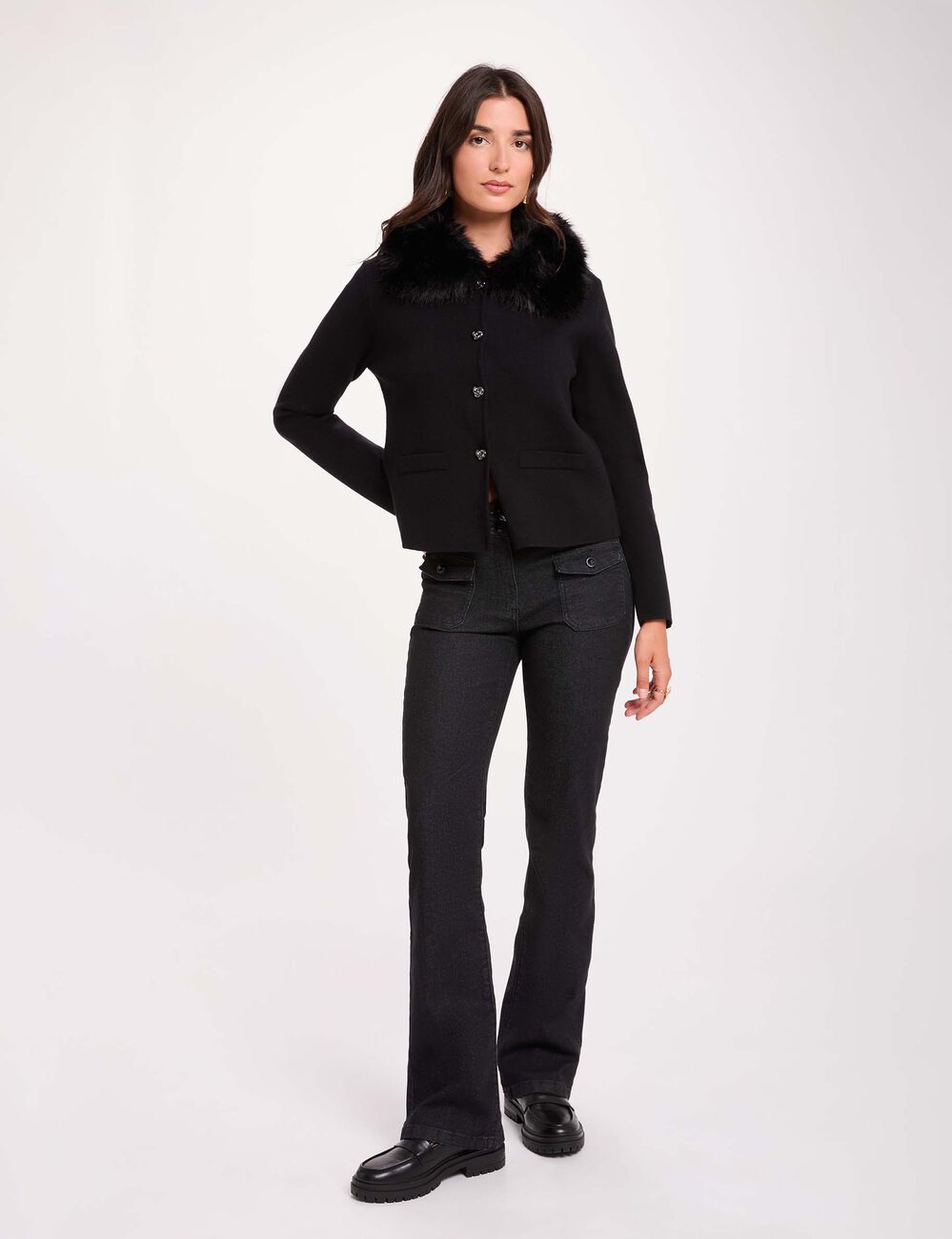Vaqueros bootcut con botones denim negro mujer