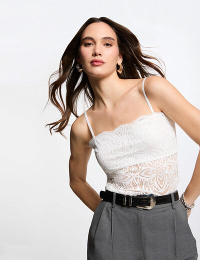 Top con tirantes finos marfil mujer